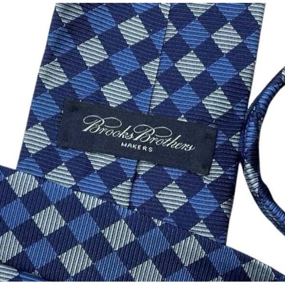 BROOKS BROTHERS Men's 100% Silk Necktie DESIGNER Tie Blue Geometric W:3.7" EUC - Picture 2 of 4
